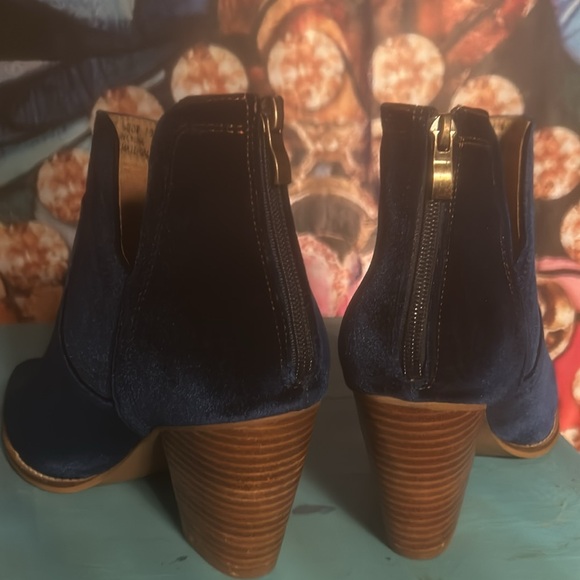 Cory’s smoke show 3.5 inch stack, heel booties back zipper memory foam - Picture 5 of 6